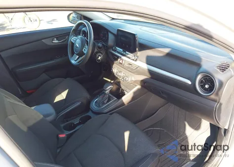 2020 Kia Forte Lxs z USA, uszkodzony, nr VIN 3KPF24AD1LE212365